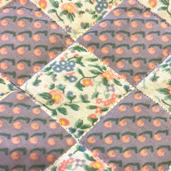 Handcrafted Round Table Cloth - Picture 7 of 9